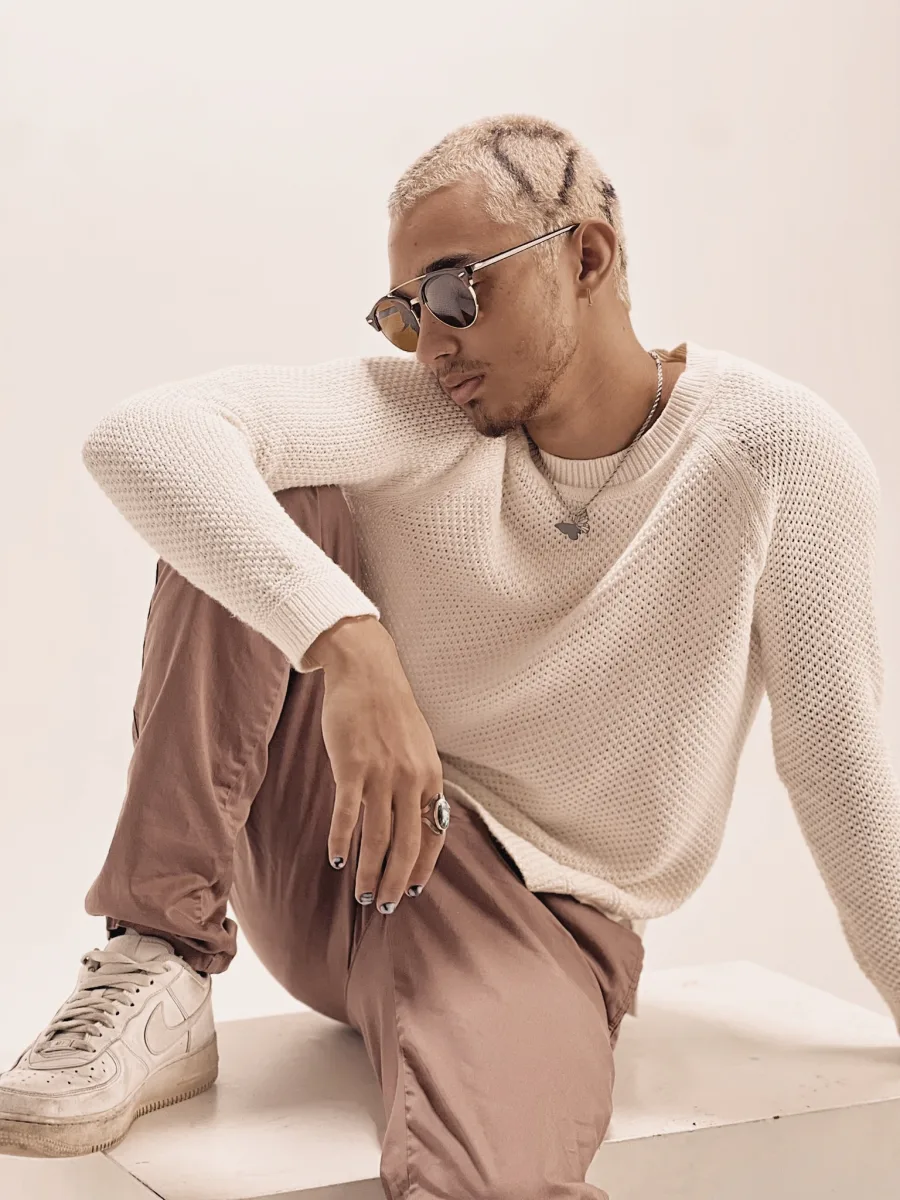 Studio editorial - full length